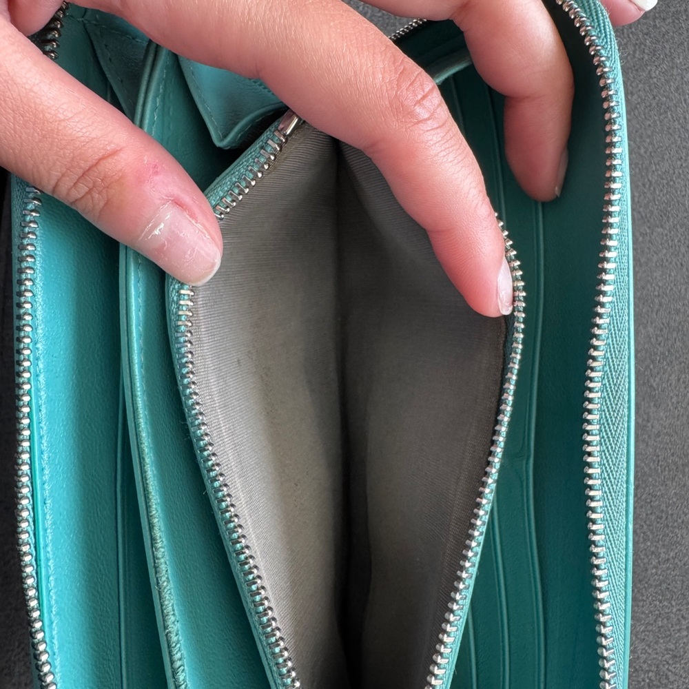 Tiffany & Co. Aqua Leather Wallet - Picture 4 of 9